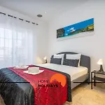 شقة #228 Garrett Flats By Holidays البوفيرا