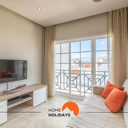 #228 Garrett Flats By Holidays *