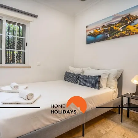 #228 Garrett Flats By Holidays