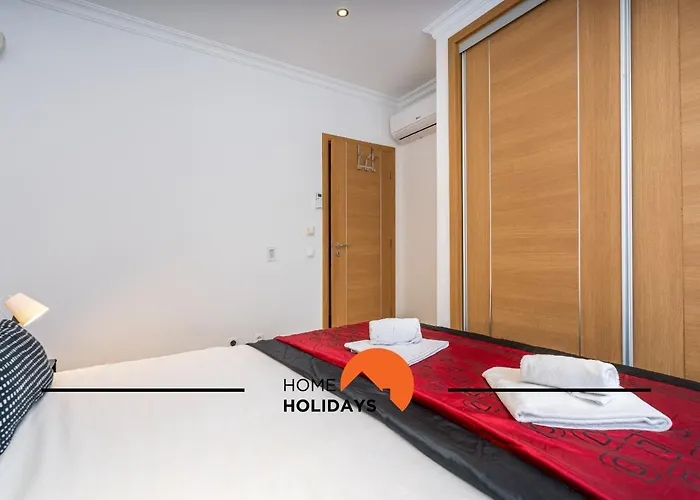 #228 Garrett Flats By Holidays Albufeira