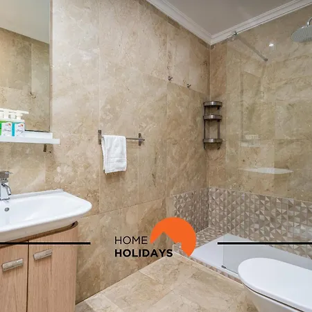 #228 Garrett Flats By Holidays * 阿尔布费拉